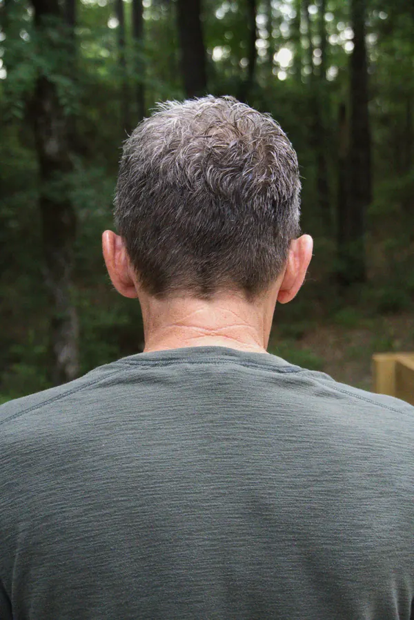 Men's haircut, back view