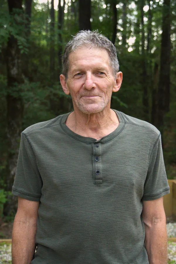 Men's haircut, front view